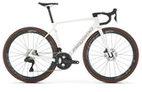 Kola Megamo Raise 05 CW 2026 White
